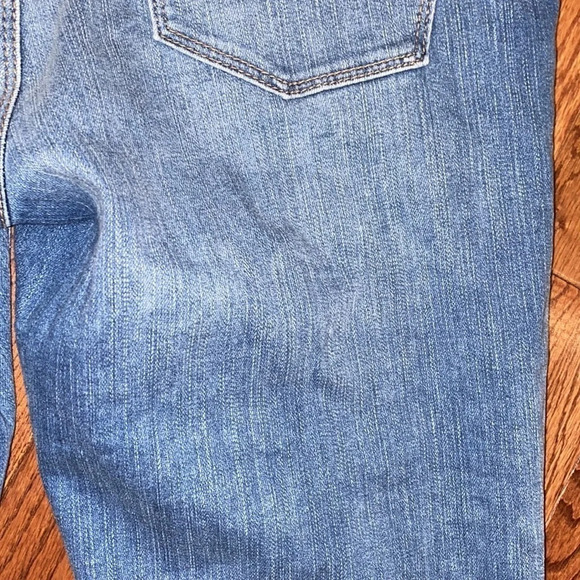 White House Black Market The flare cropped Jeans - Picture 6 of 16